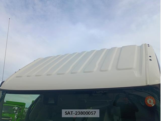 Hino DUTRO 2024-02 7020373-17