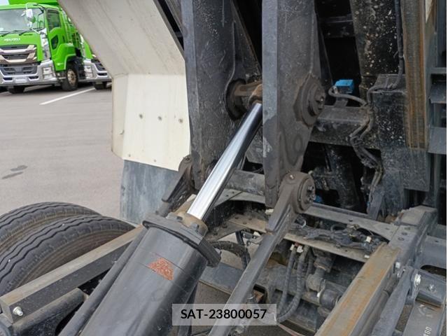 Hino DUTRO 2024-02 7020373-8