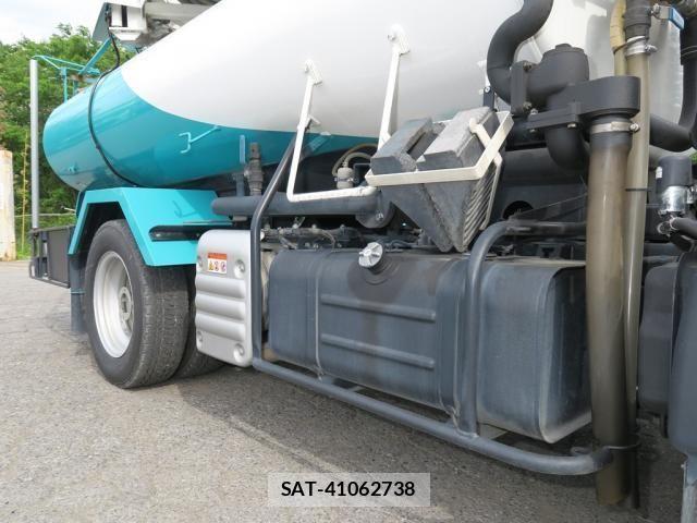 Hino DUTRO 2021-04 7058346-11