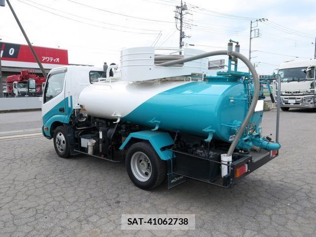 Hino DUTRO 2021-04 7058346-2