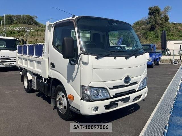 Hino DUTRO 2020-03 7058352-1