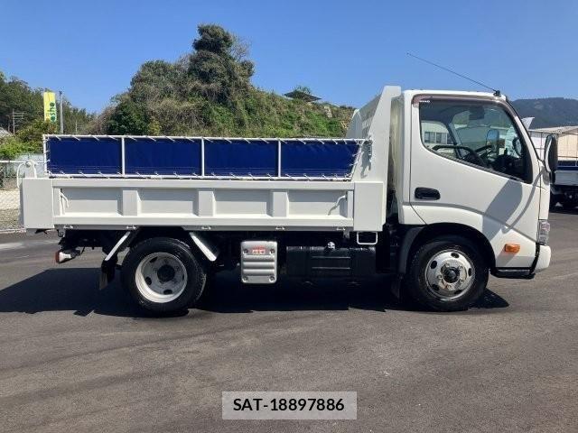Hino DUTRO 2020-03 7058352-5