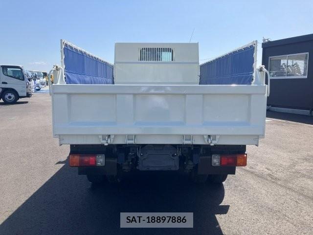 Hino DUTRO 2020-03 7058352-7