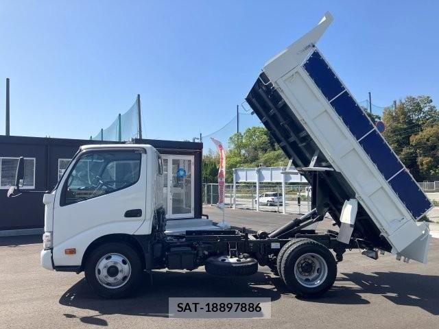Hino DUTRO 2020-03 7058352-8