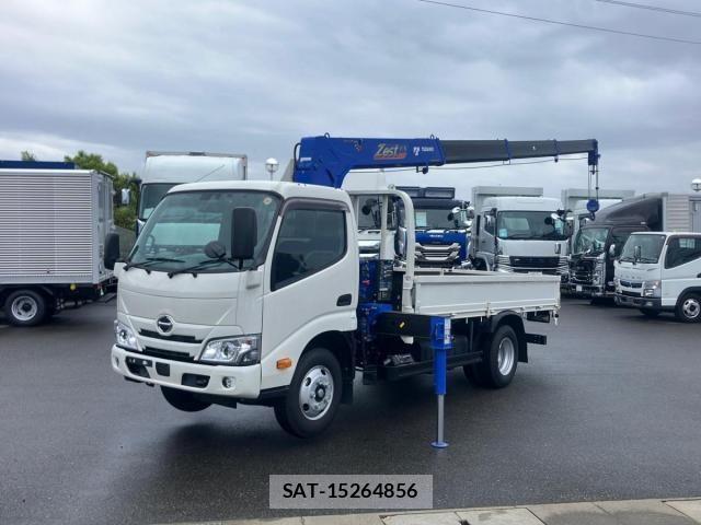 Hino DUTRO 2024-06 7058344-0