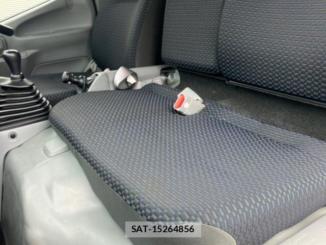 Hino DUTRO 2024-06 7058344-19