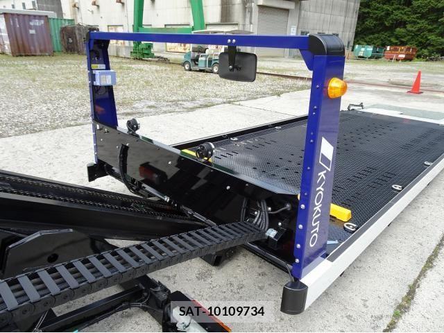 Hino DUTRO 2025-09 7058343-17