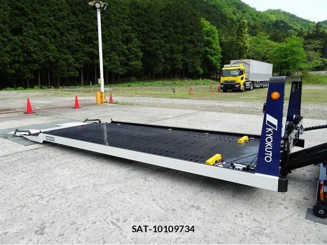 Hino DUTRO 2025-09 7058343-18