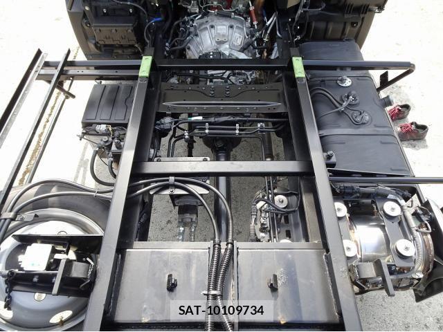 Hino DUTRO 2025-09 7058343-27