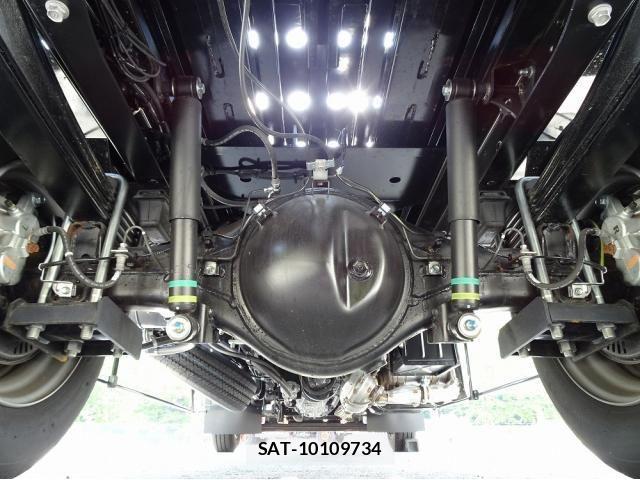 Hino DUTRO 2025-09 7058343-8