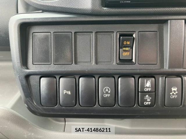 Hino DUTRO 2022-02 7058351-19