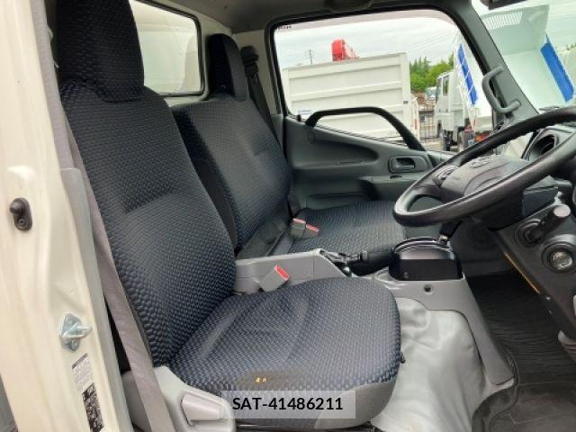 Hino DUTRO 2022-02 7058351-22