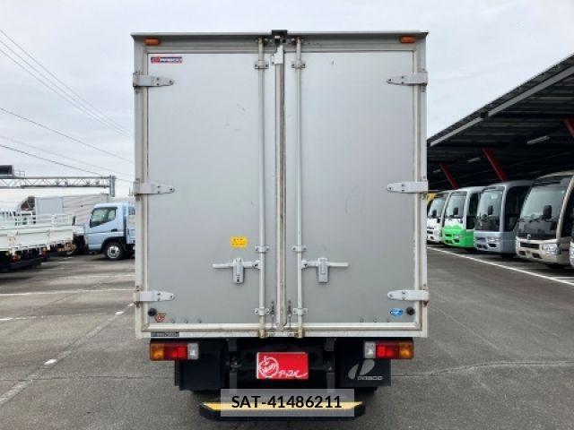 Hino DUTRO 2022-02 7058351-3