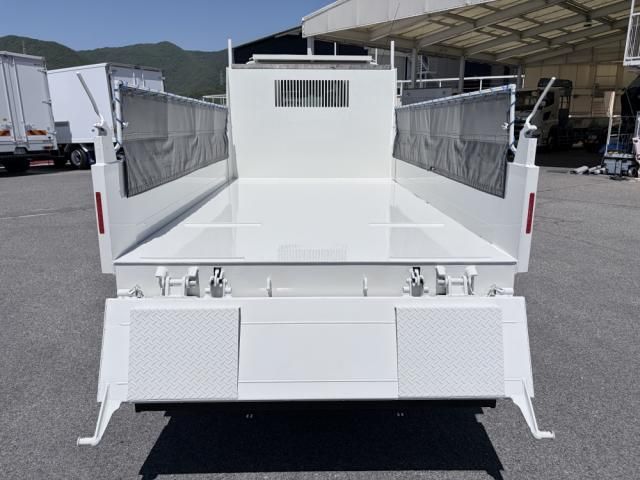 Hino DUTRO 2024-04 7199536-17