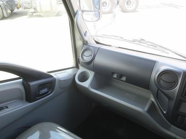 Hino DUTRO 2017-12 7199574-14