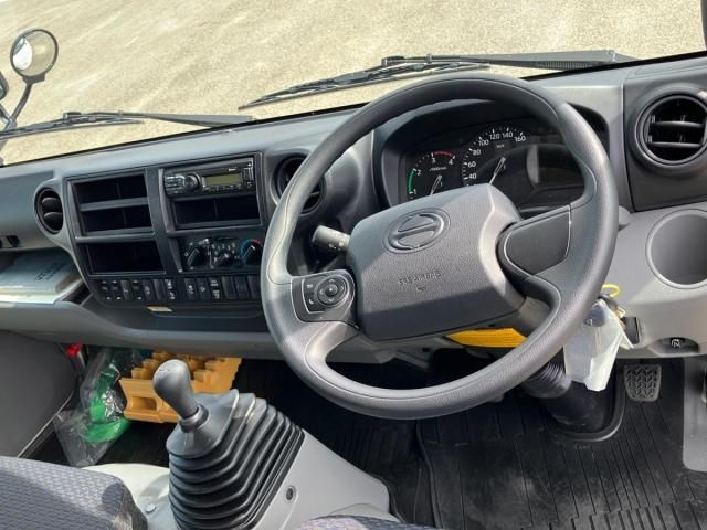 Hino DUTRO 2025-05 7199530-19