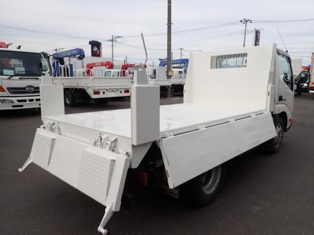 Hino DUTRO 2016-05 7199561-19