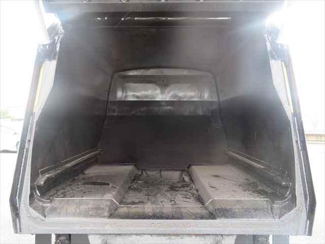 Hino DUTRO 2014-01 7199557-25