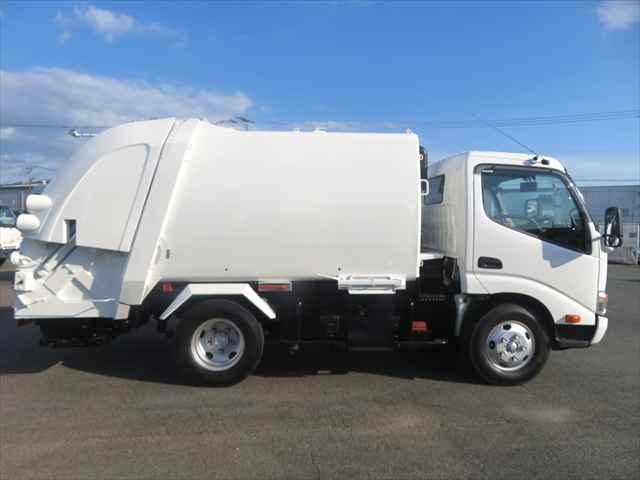 Hino DUTRO 2014-01 7199557-4