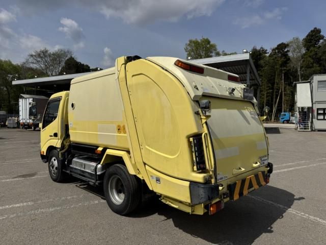 Hino DUTRO 2014-10 7199582-4
