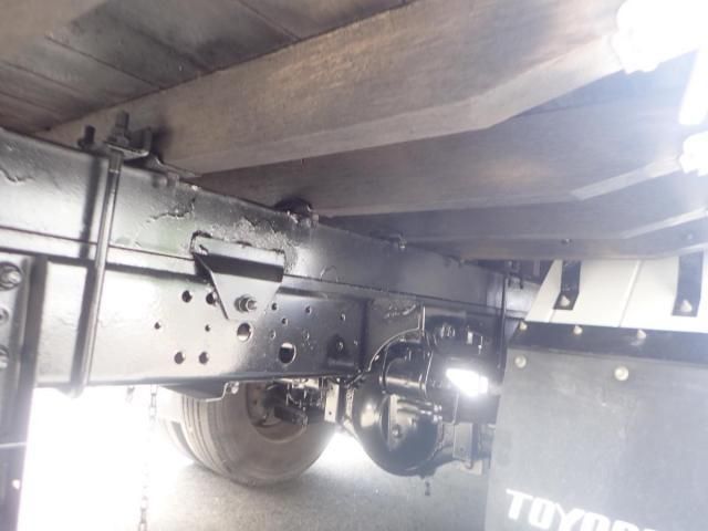 Hino DUTRO 2011-07 7199558-13