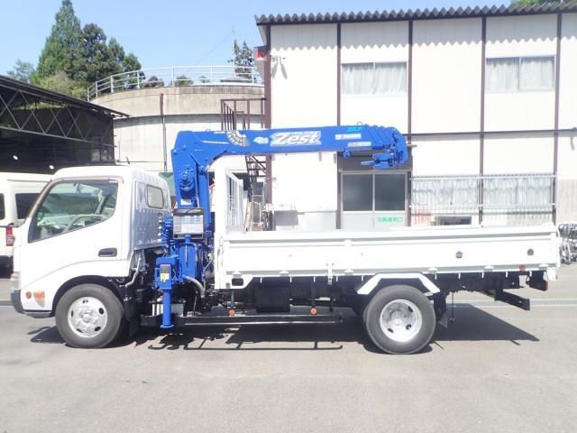 Hino DUTRO 2011-07 7199558-17