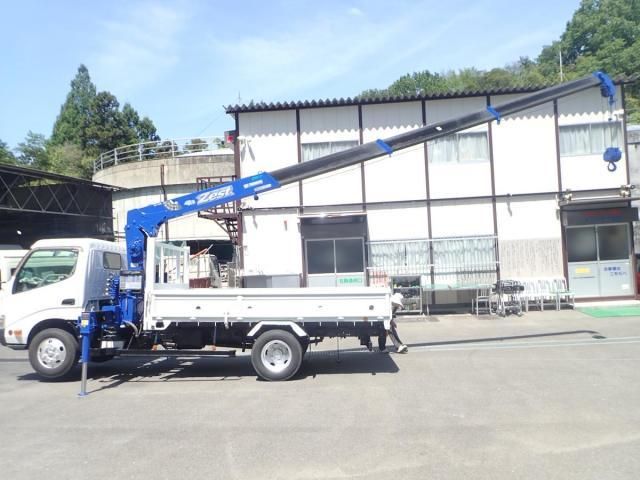 Hino DUTRO 2011-07 7199558-23