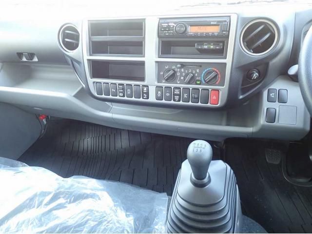 Hino DUTRO 2025-11 7199529-18