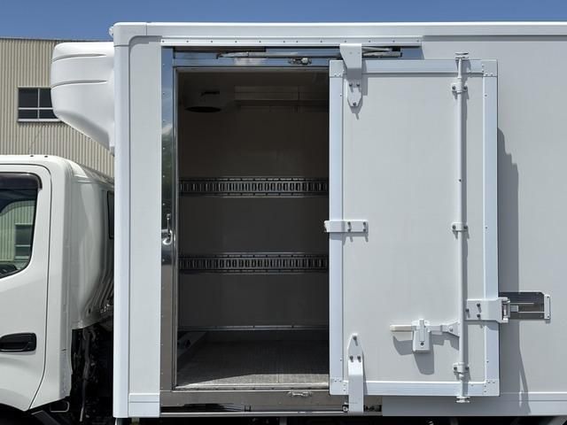 Hino DUTRO 2020-12 7199563-9