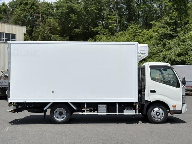 Hino DUTRO 2020-12 7199563-4