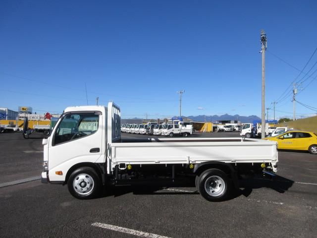 Hino DUTRO 2025-10 7199537-4
