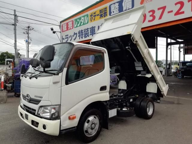 Hino DUTRO 2018-03 7199568-0