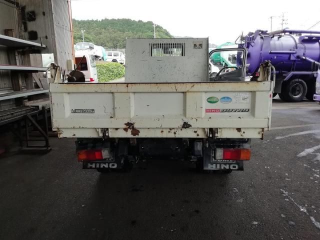 Hino DUTRO 2018-03 7199568-17
