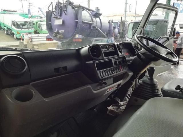 Hino DUTRO 2018-03 7199568-21