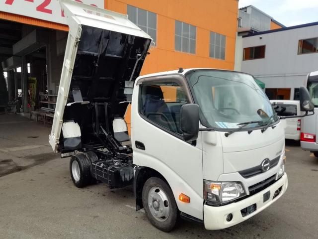 Hino DUTRO 2018-03 7199568-2