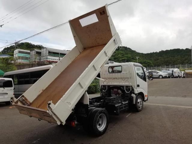 Hino DUTRO 2018-03 7199568-4
