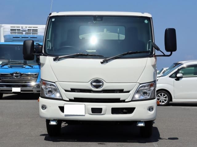 Hino DUTRO 2025-06 7199532-1