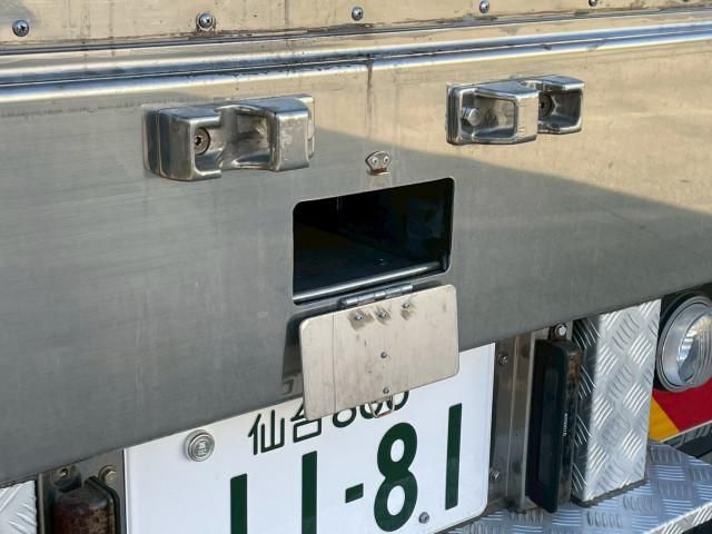 Hino DUTRO 2018-03 7199522-15