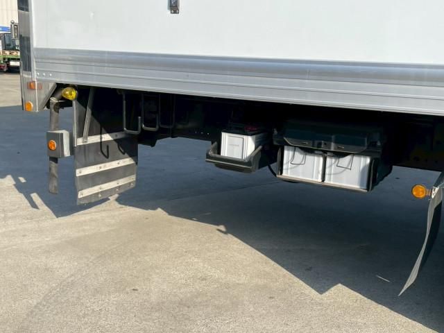 Hino DUTRO 2018-03 7199522-22