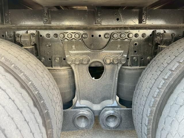 Hino DUTRO 2018-03 7199522-27