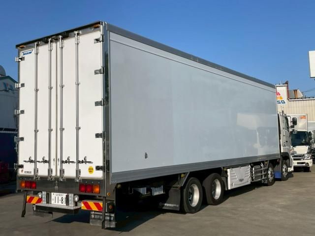 Hino DUTRO 2018-03 7199522-3