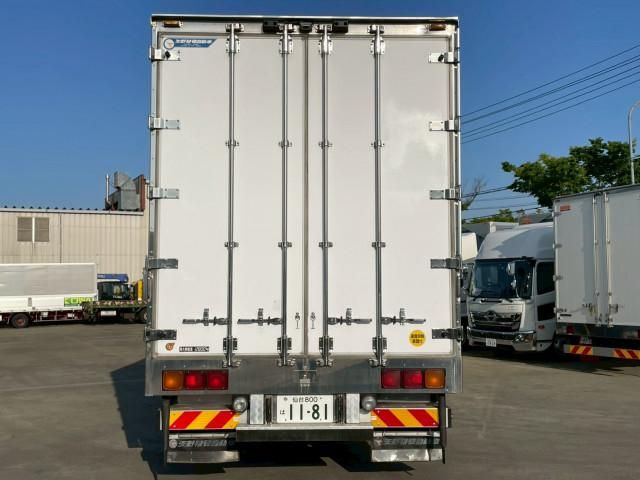 Hino DUTRO 2018-03 7199522-4