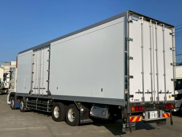 Hino DUTRO 2018-03 7199522-5