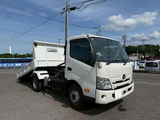 Hino DUTRO 2025-10 7199523-0