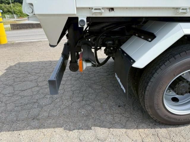 Hino DUTRO 2025-10 7199523-13