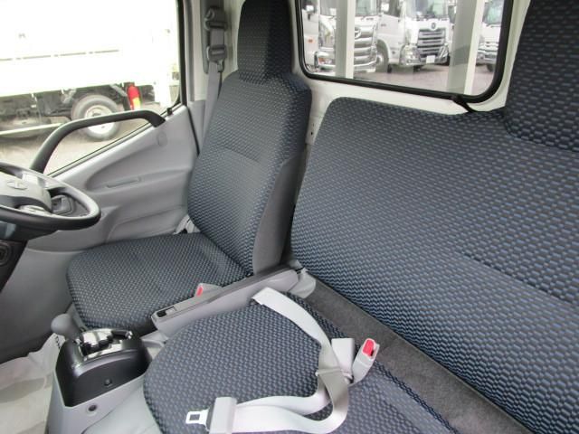 Hino DUTRO 2025-10 7199541-21