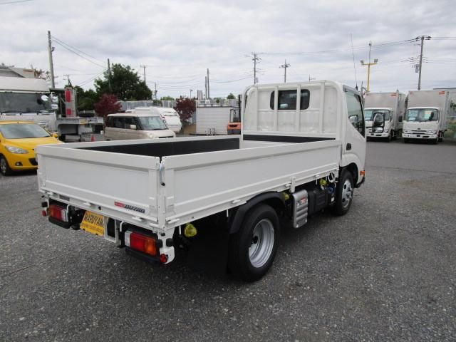 Hino DUTRO 2025-10 7199541-3