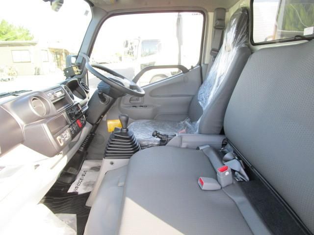 Hino DUTRO 2025-10 7199525-21