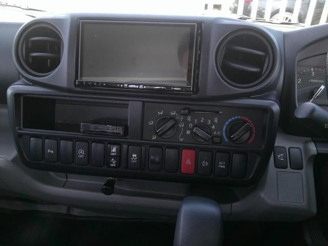 Hino DUTRO 2022-12 7199552-13