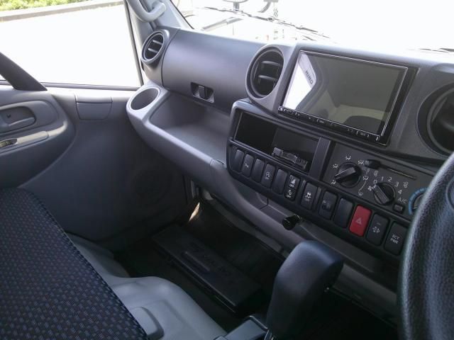 Hino DUTRO 2022-12 7199552-14